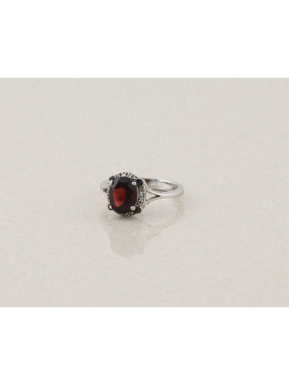 Sterling Silver Natural Garnet, Black Diamond, White Diamond Ring Size 7 1/4 - Picture 5 of 7
